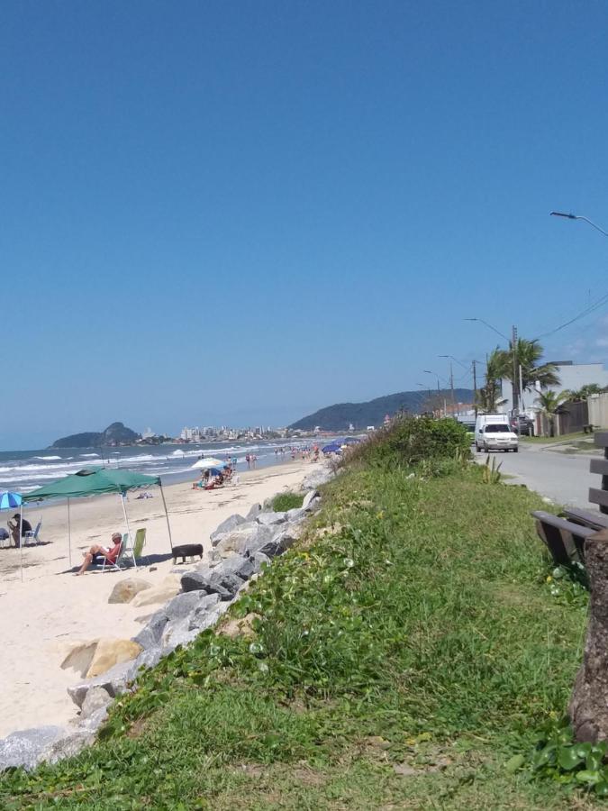 Residencial Chales Riviera Matinhos Eksteriør billede